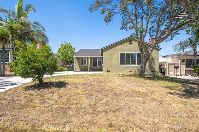 305 East Hellman Avenue