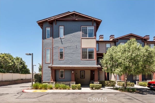 709 South Azusa Avenue