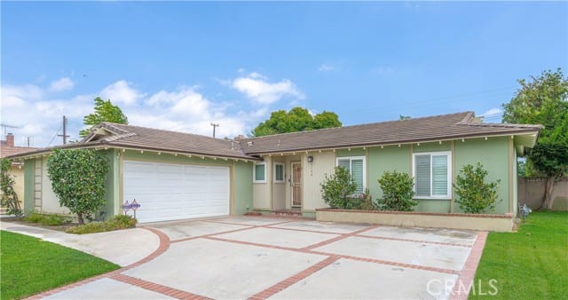 3156 West Teranimar