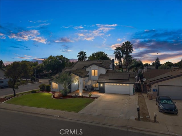 1925 Glenbarr Court