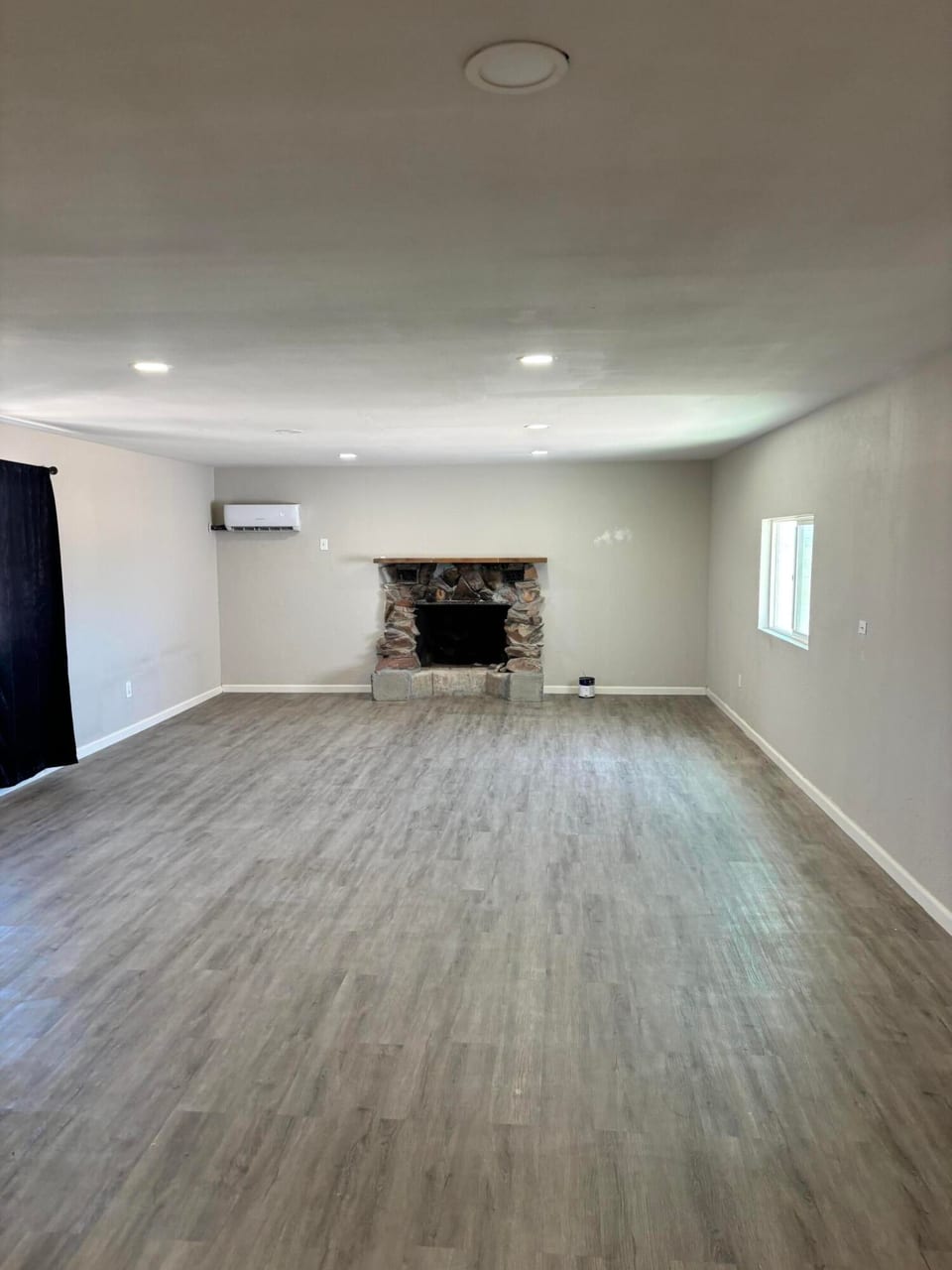 76434 Encanto Drive