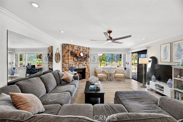 2501 South El Camino Real