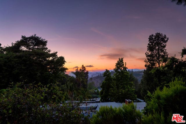 1915 Loma Vista Drive