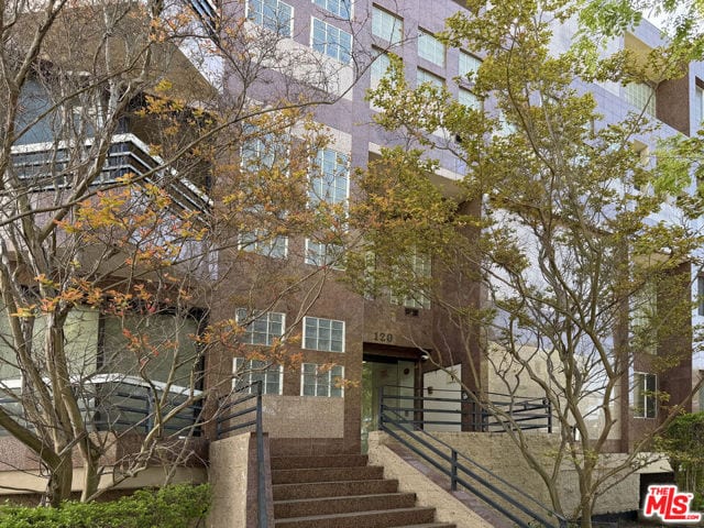 120 South Crescent Drive