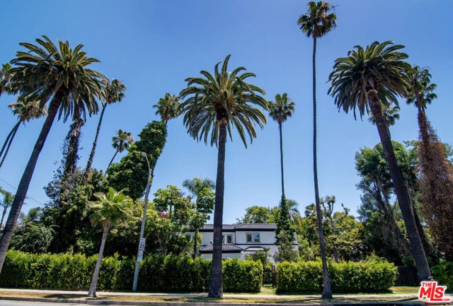 508 North CANON Drive