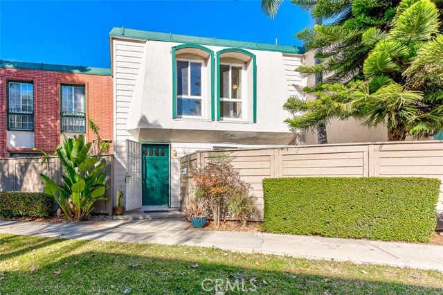 8141 First Green