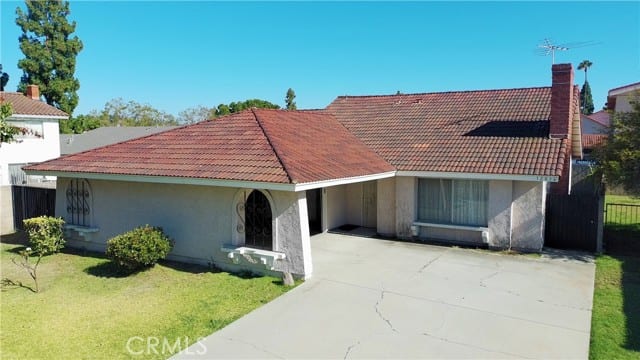 12036 Camino Valencia