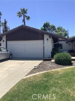 6904 Ranch House