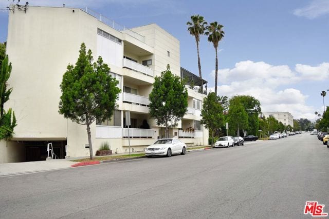 223 South Lasky Drive