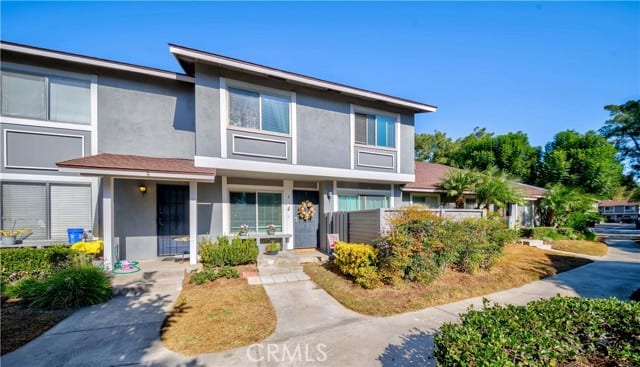 1727 North Willow Woods Drive
