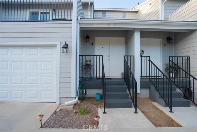 2104 Raymond