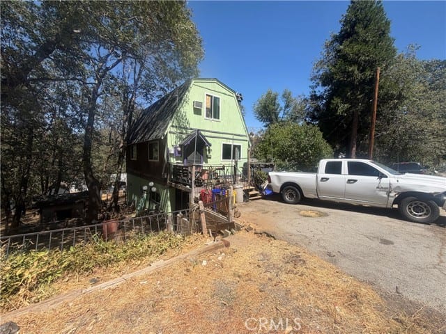 22052 Crest Forest