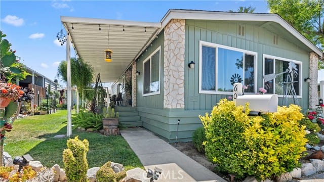 16274 Vasquez Canyon