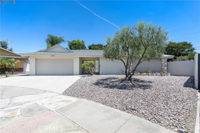 2115 East South Redwood Dr