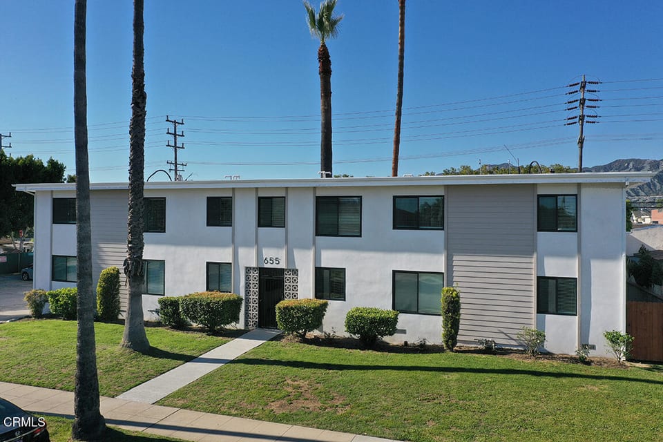655 Ivy Street