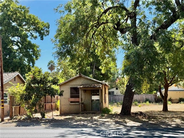 1259 9th East