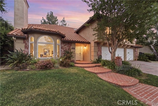 5620 Middle Crest