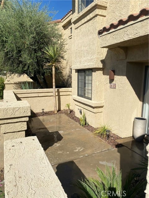 34023 Calle Mora