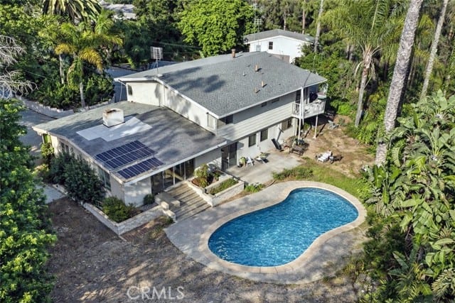 15 La Crescenta Drive