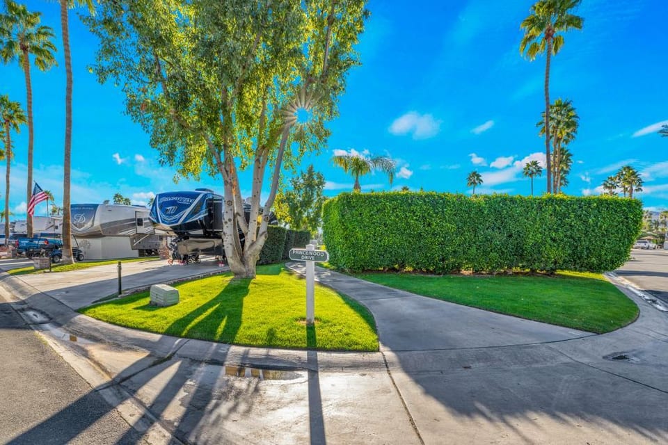69411 Ramon Road