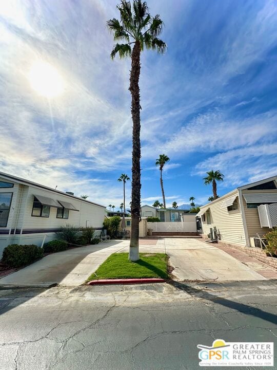 69801 Ramon Road