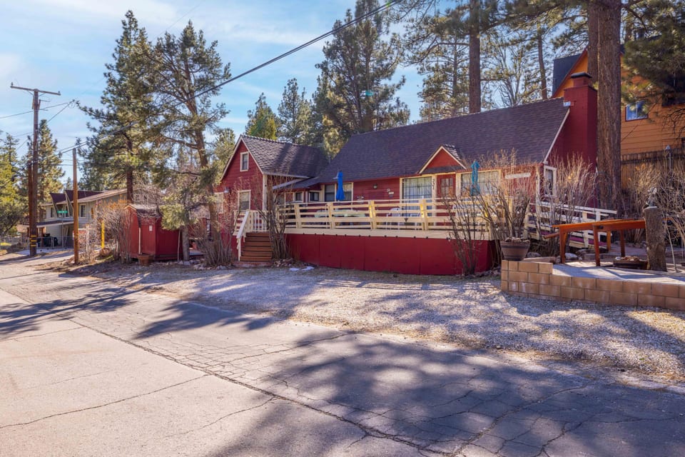 331 Mullins Drive