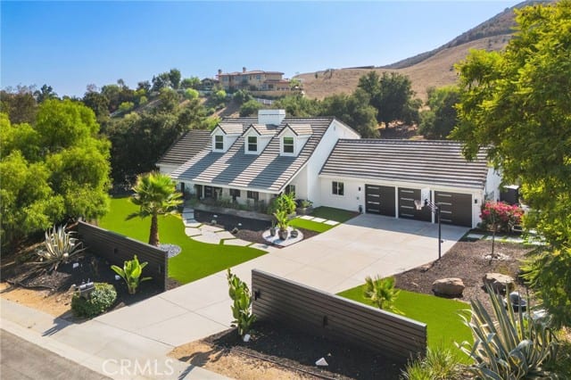 207 SADDLEBOW Road
