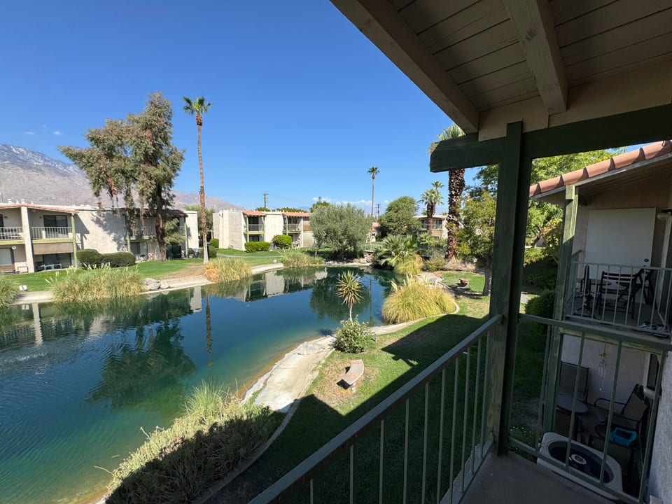 54 Lakeview Circle