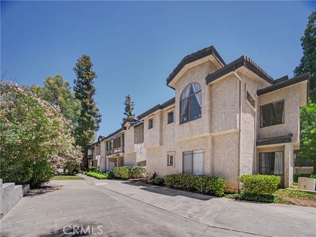 5738 Skyview Way