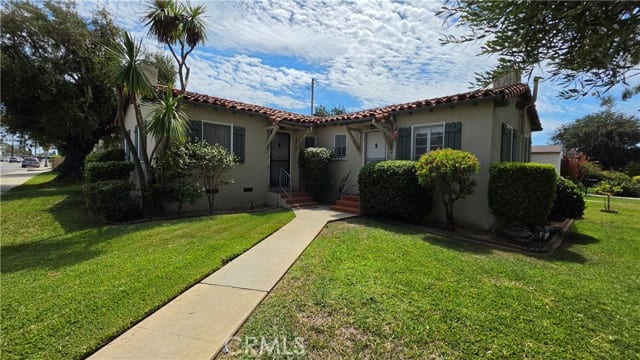 2102 La Paloma
