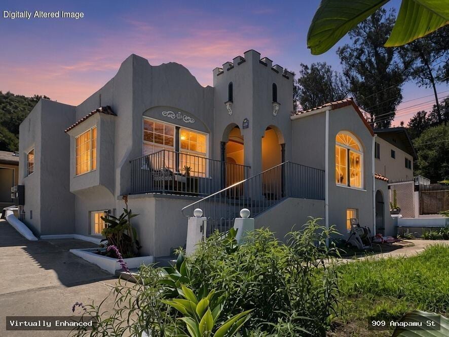 909 W Anapamu Street