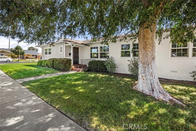 330 Magnolia Avenue