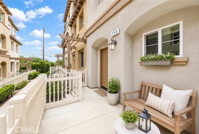 758 East Matchwood