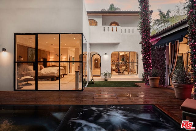 918 North La Jolla Avenue