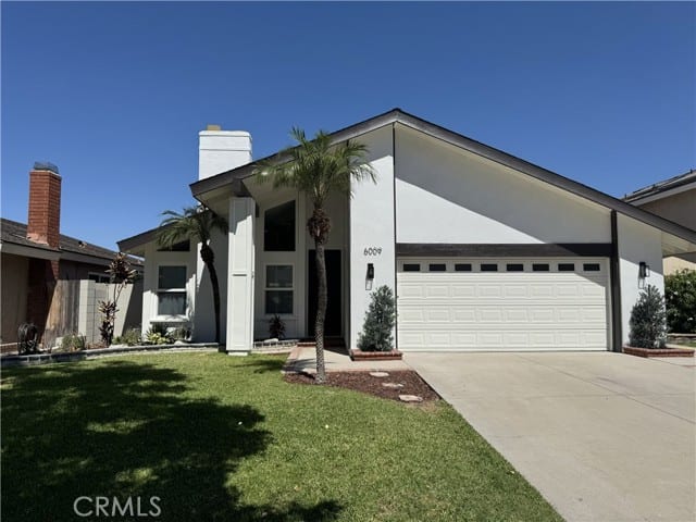 6009 East Calle Cedro