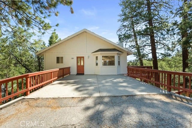 530 Villa Grove