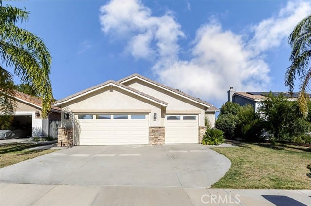 26505 Royal Vista Court
