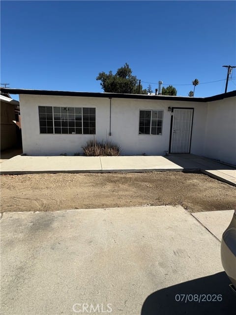 478 North Alessandro