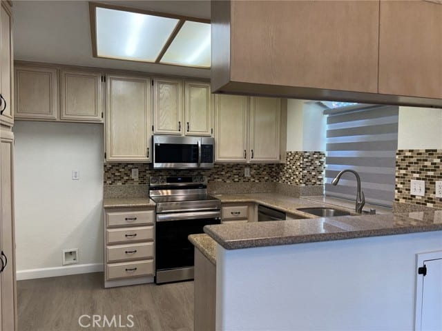 2 Fulmar Ln