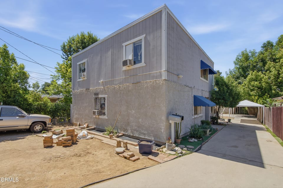 158 East Sacramento Street