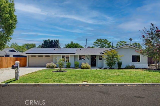 2636 Calle Manzano