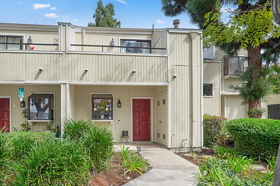 682 Sycamore Avenue, Claremont, CA 91711