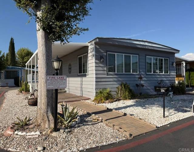 27361 Sierra Hwy