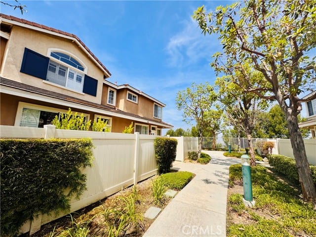 8313 East Arrowhead Way