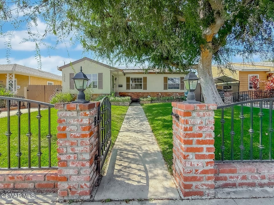 2035 N Evergreen Street