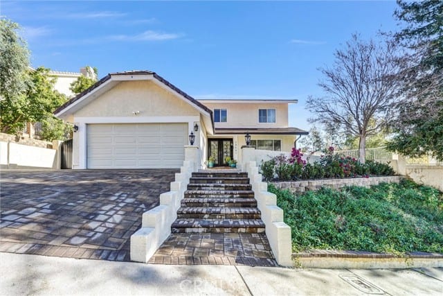 24541 Gardenstone Ln