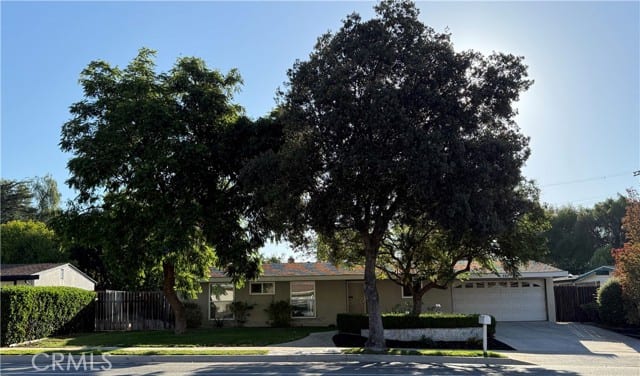 545 East Gainsborough Road, Thousand Oaks, CA 91360