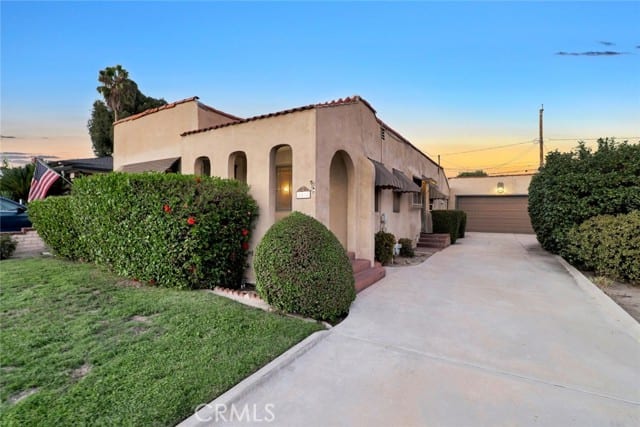 1038 North Buena Vista Street