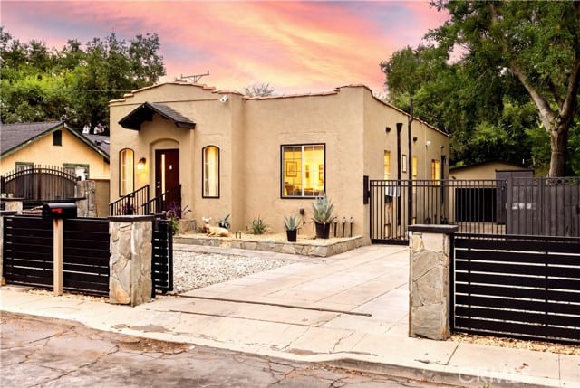 868 West Calaveras