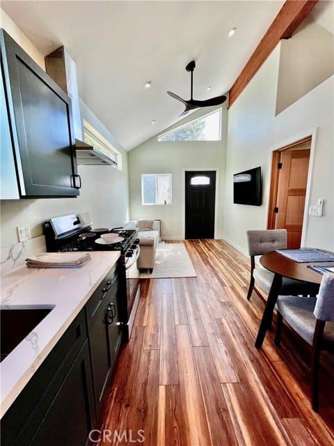 22151 Cohasset